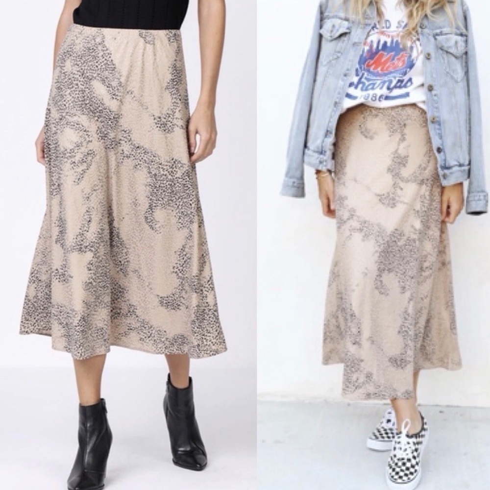 GUC Current Air Taupe Leopard Print Midi Skirt Size Medium